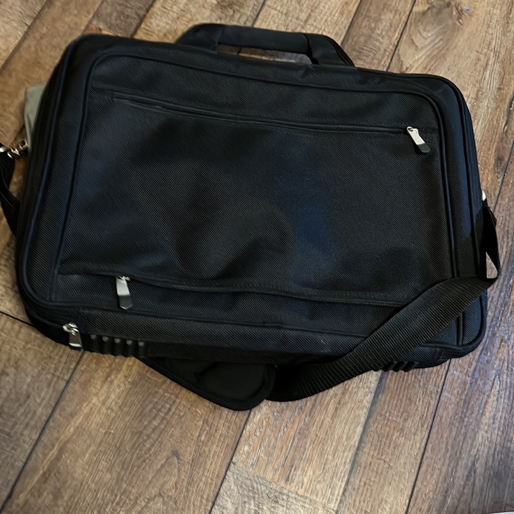 Dell Laptop Bag View 6